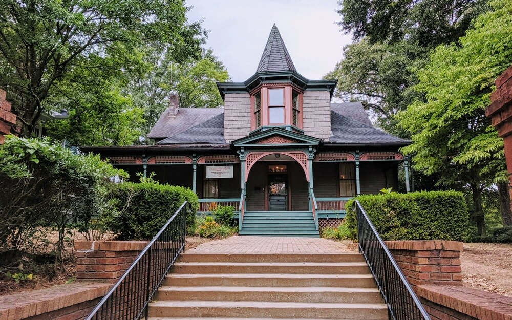 Hammonds House Museum building